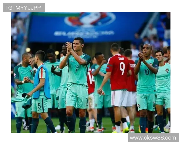 墨西哥足球明星遭袭身亡引发社会关注与安全问题讨论